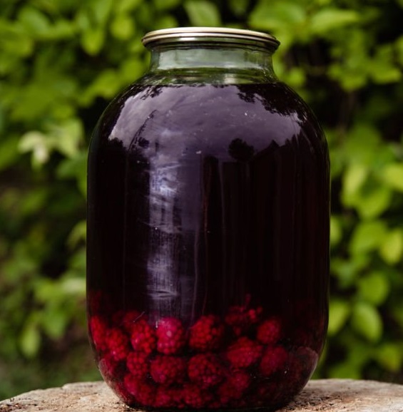 Make cider from foraged berries